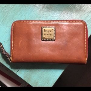 Dooney and Bourke wallet